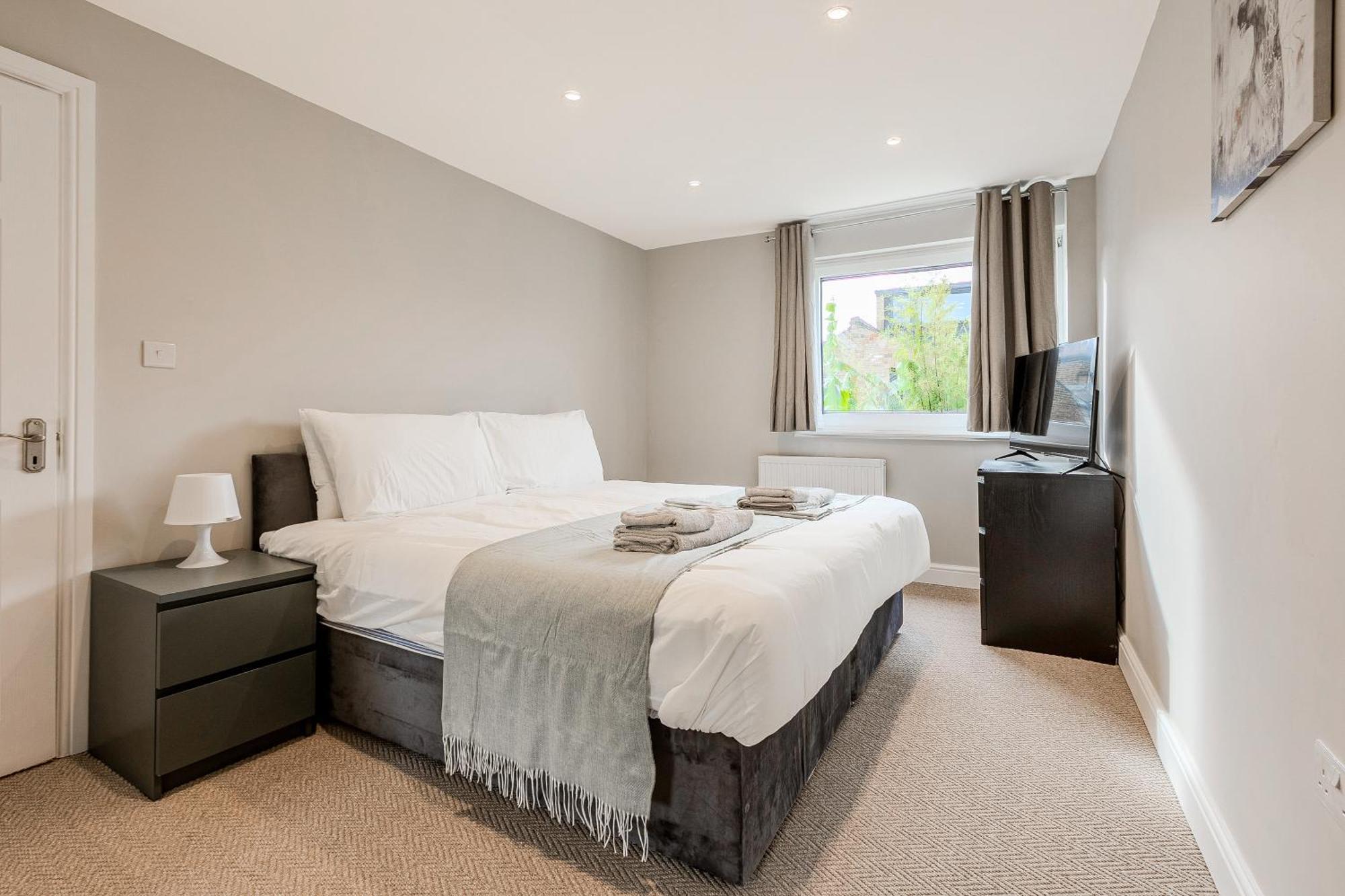 Сasa de vacaciones Battersea Spacious Perfect For Family And Groups With Free Parking Sleep 8 *