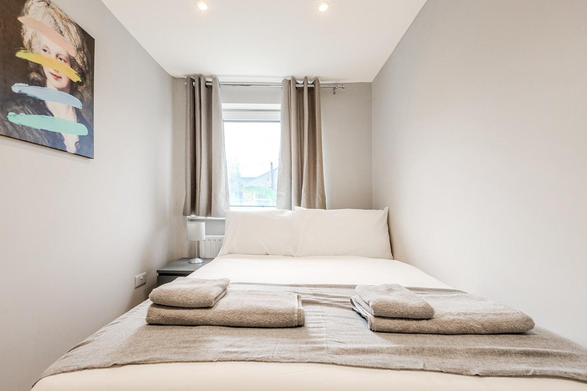 Battersea Spacious Perfect For Family And Groups With Free Parking Sleep 8 Сasa de vacaciones Londres