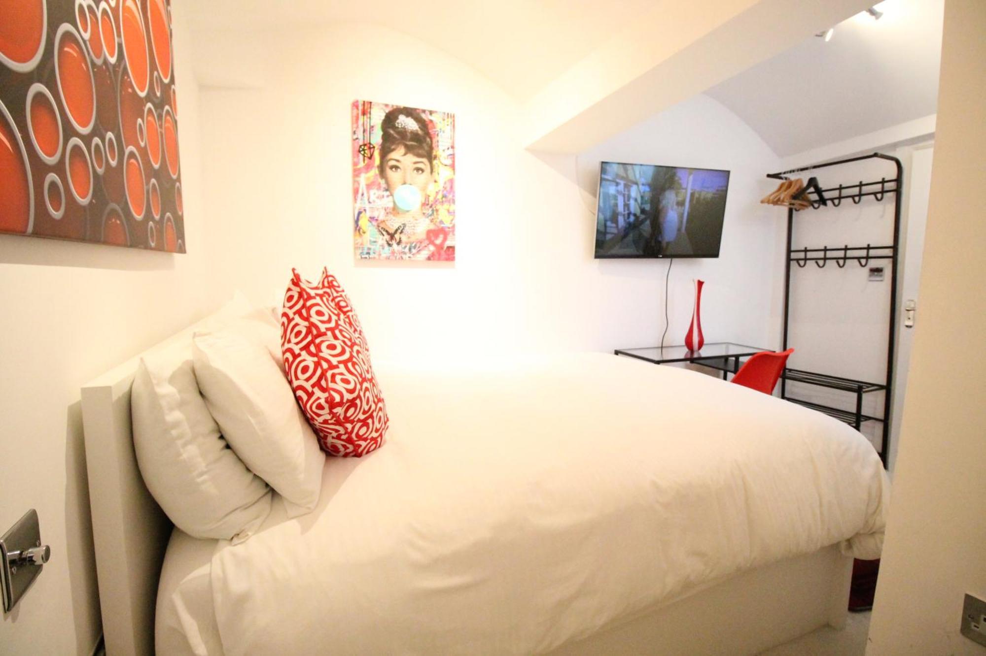 Stylish And Chic Flat 2bed 2bath In Notting Hill Apartamento