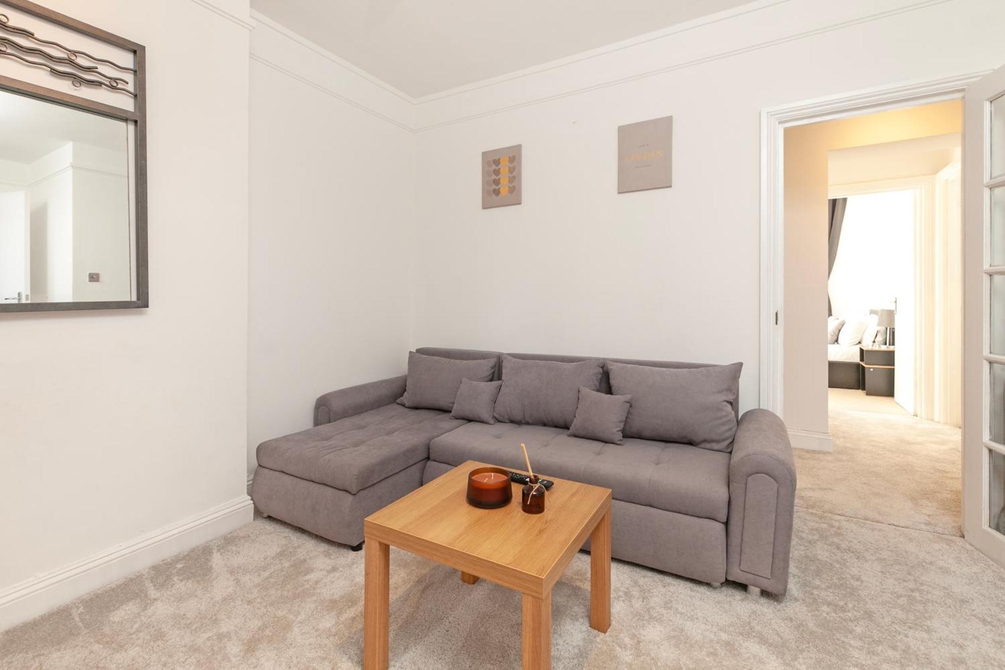 Appartement Beautiful 3 Bedroom Flat In Scott Ellis Gardens Londres