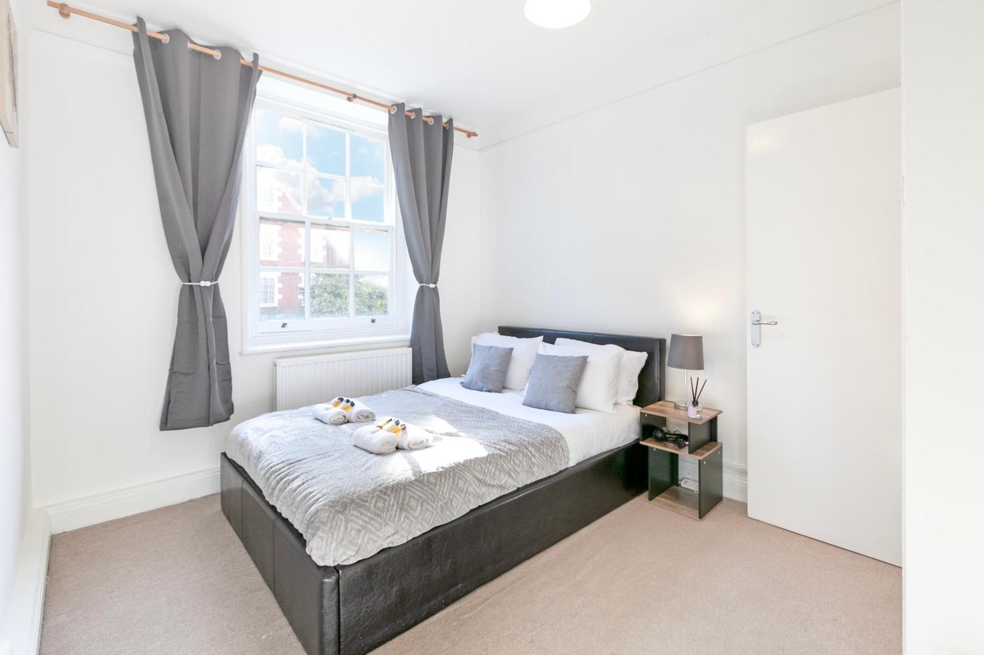 Appartement Beautiful 3 Bedroom Flat In Scott Ellis Gardens Londres