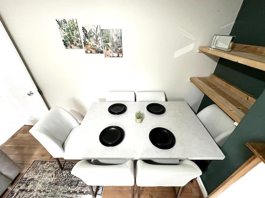 Quirky 3 Bedroom Flat In Shoreditch Londen