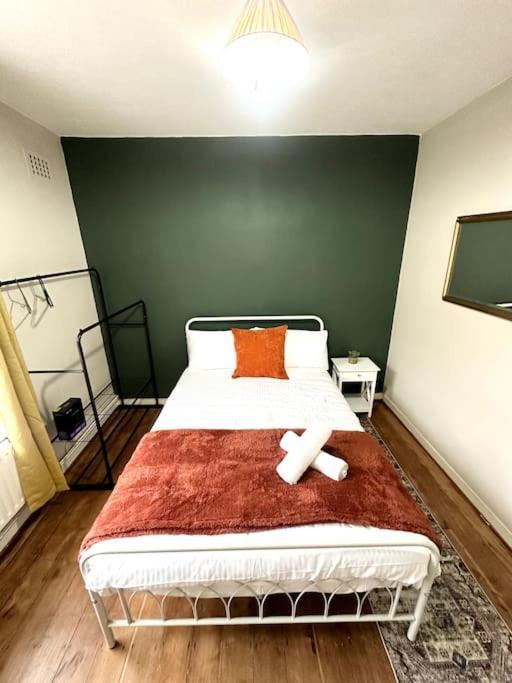 Quirky 3 Bedroom Flat In Shoreditch