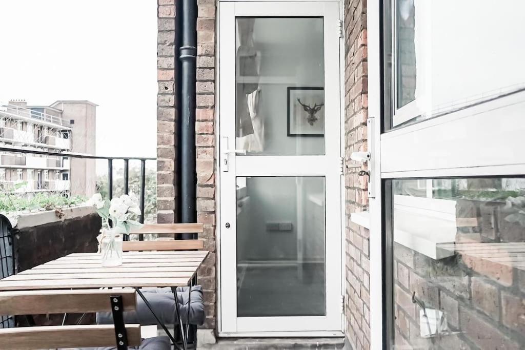 Spacious 3 Bedroom Flat Londres
