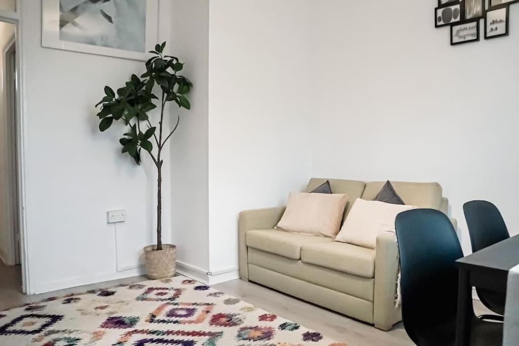 Spacious 3 Bedroom Flat * Londres
