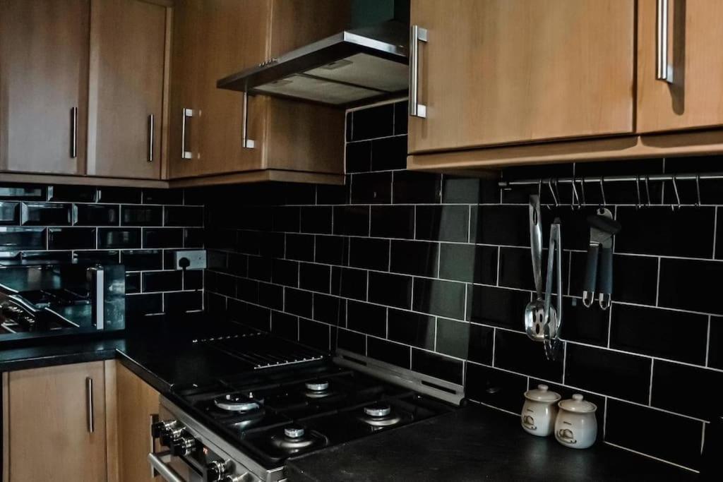 Spacious 3 Bedroom Flat Appartement