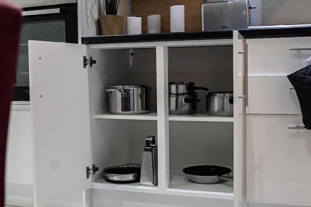 Appartement Spacious 3 Bedroom Flat *