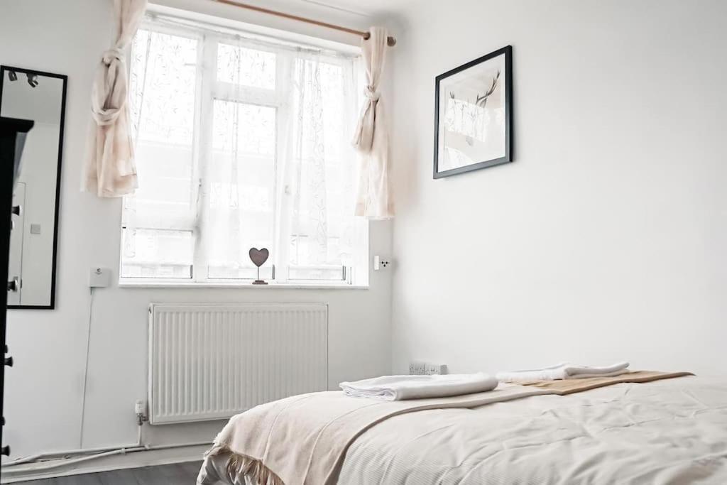 Spacious 3 Bedroom Flat * Londres