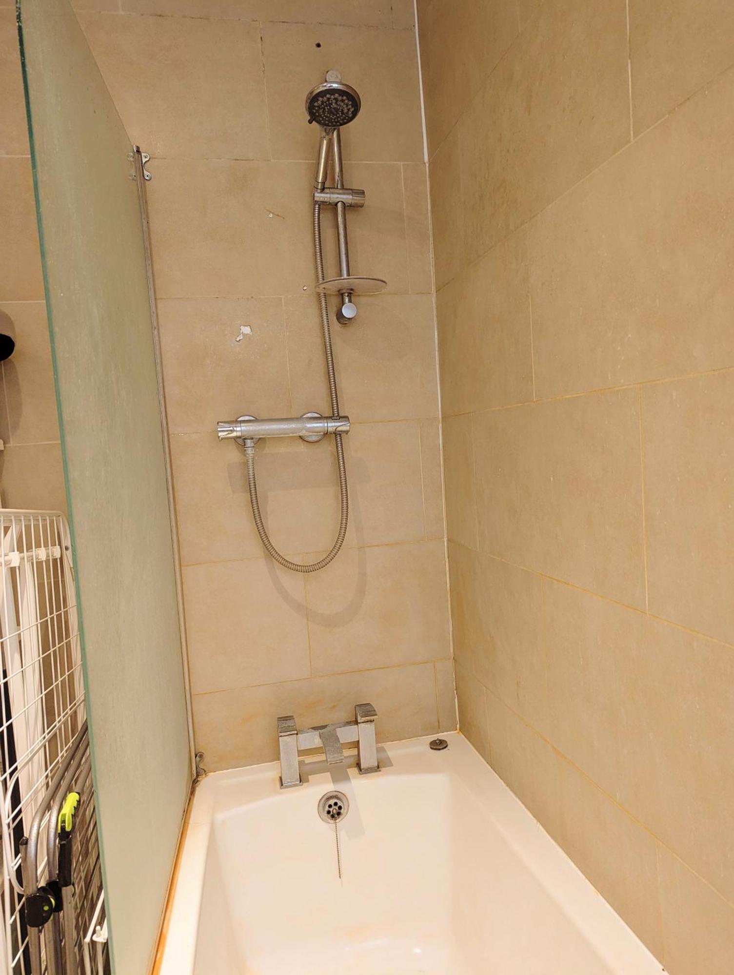 Double Bedrooms, Close To Tube Stations Habitación en casa particular