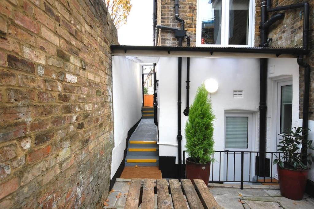 St 7 - Cosy, Modern Apartment-corbyn St N4 Appartement *