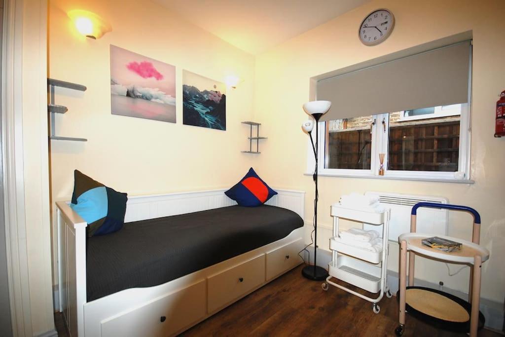 Appartement St 7 - Cosy, Modern Apartment-corbyn St N4 Londres