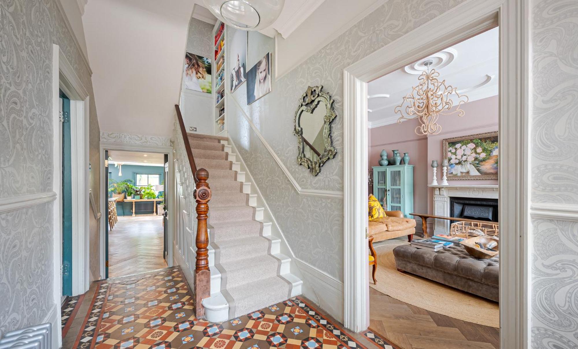 Heaver House - Stunning, Large, 5br House Nr Tube And Tooting Common Villa