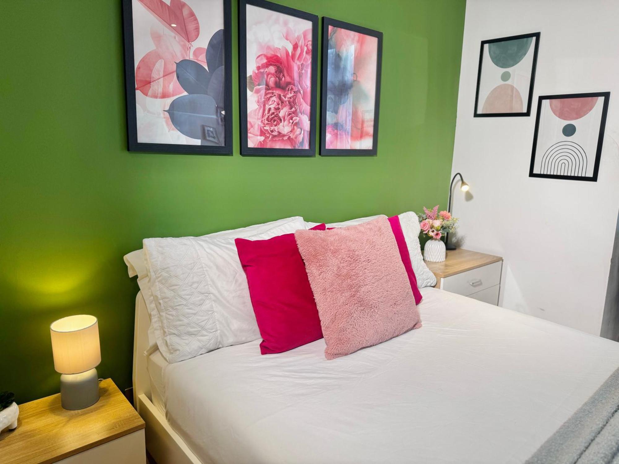 En-suites With Free Parking 30min To Maison d'hôtes Londres