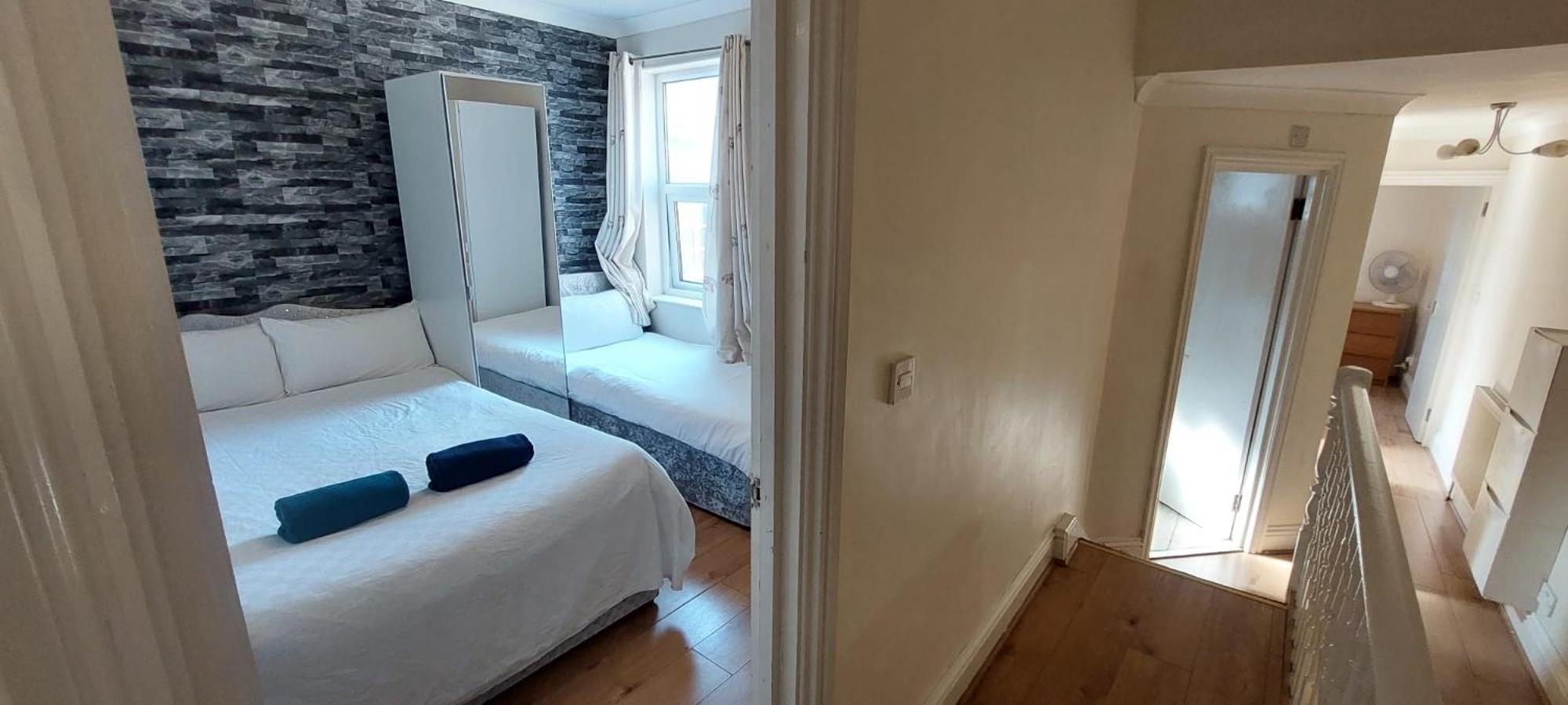 Two Bedroom Flat St Andrews Road Londres