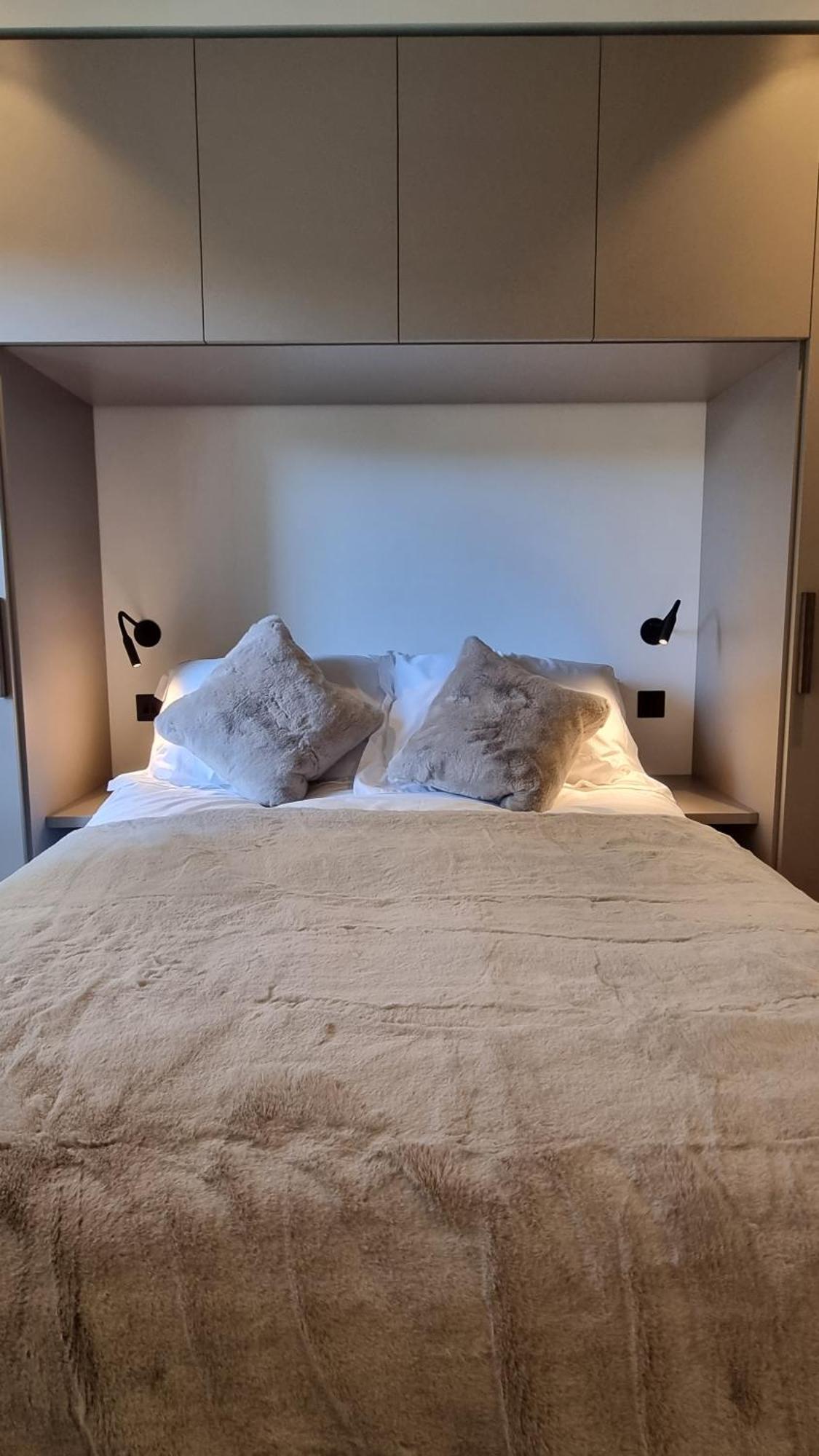 Five Star Luxury One Bed In Leafy West Hampstead * Londres