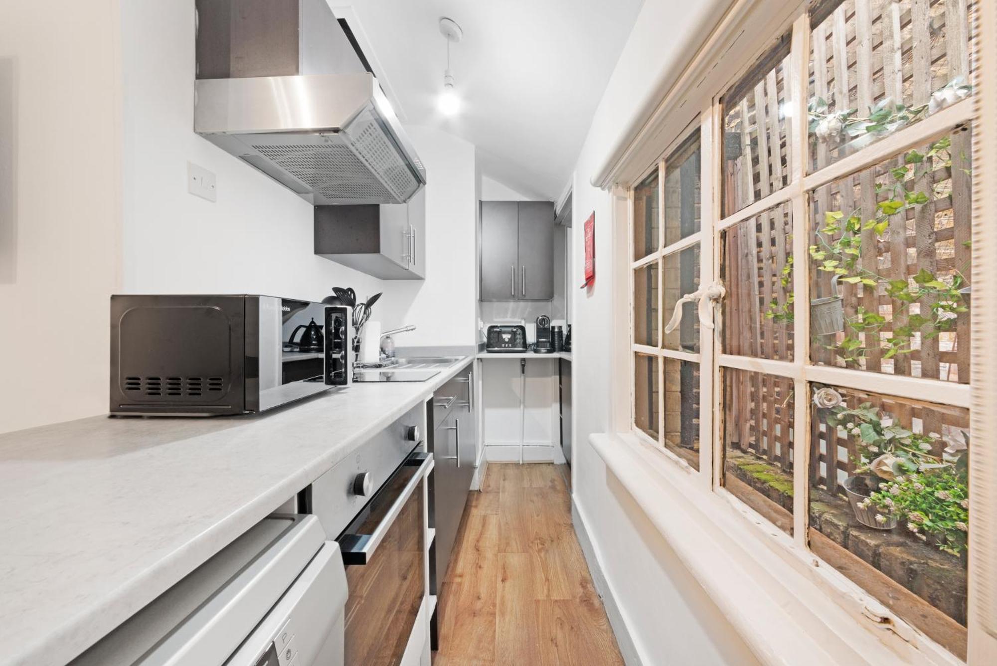 Apartment 2 Bed Piccadilly 1 London