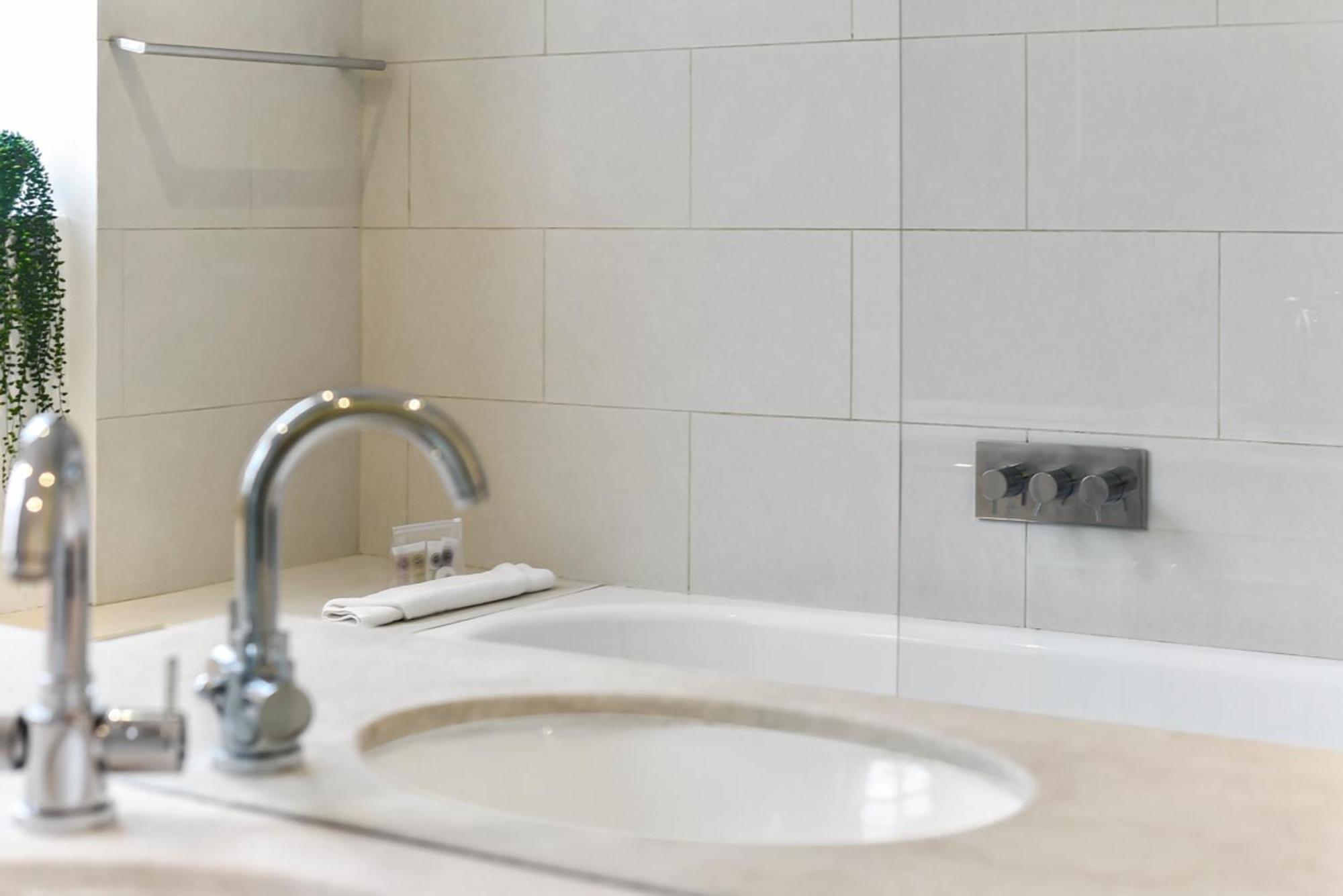 Apartment 2 Bed Apartment- Mayfair 4