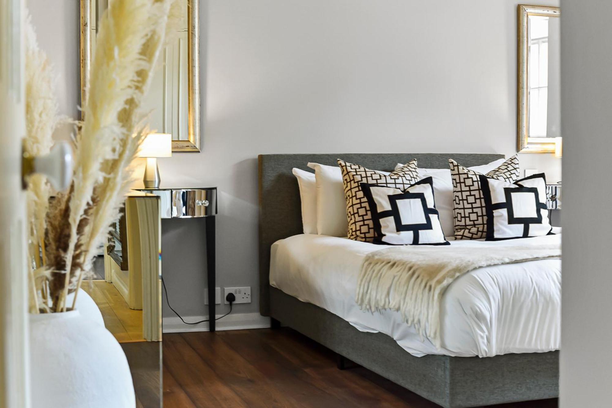 Apartment 2 Bed Apartment- Mayfair 4