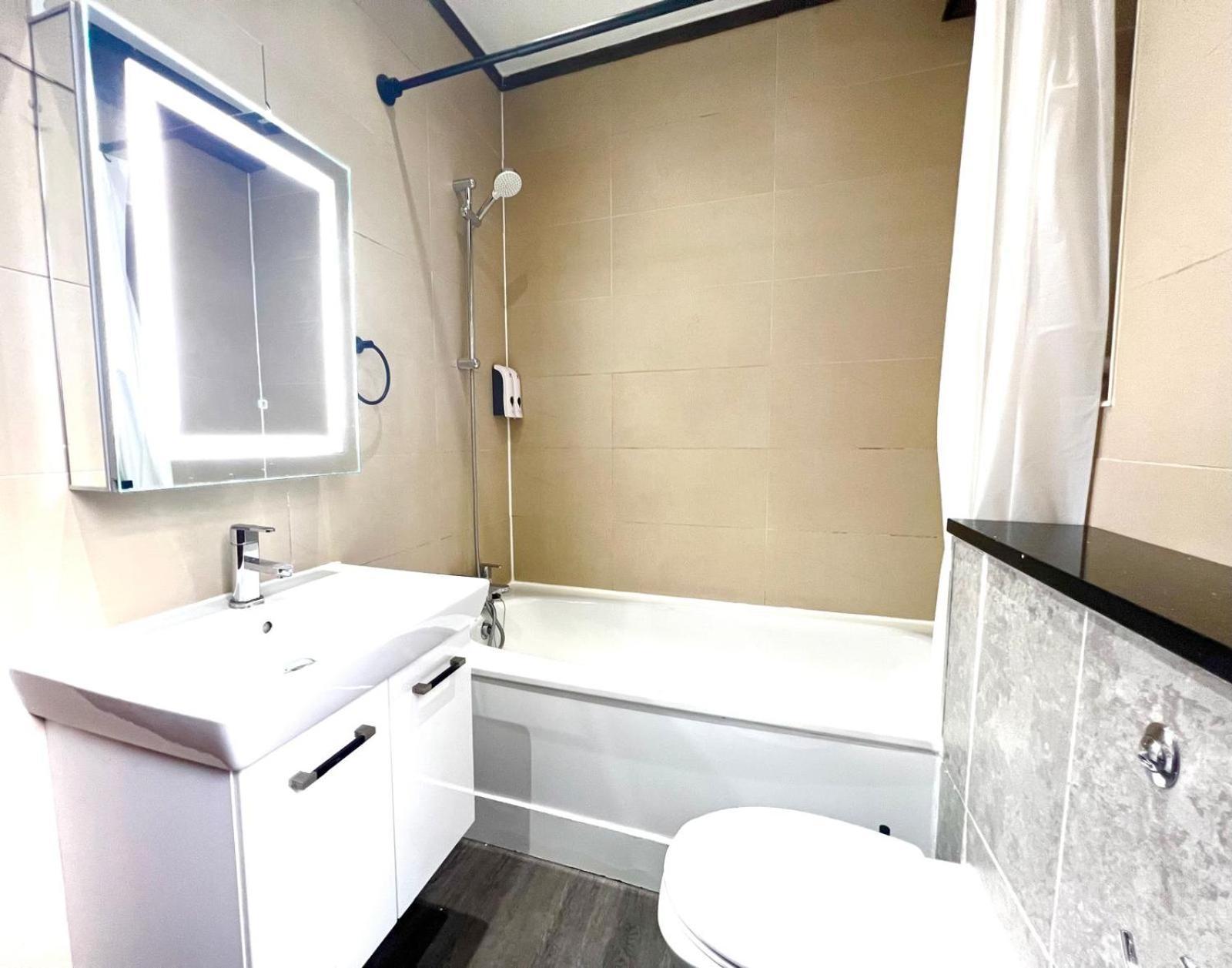2 Bed Apartment- Camden Town * Londres