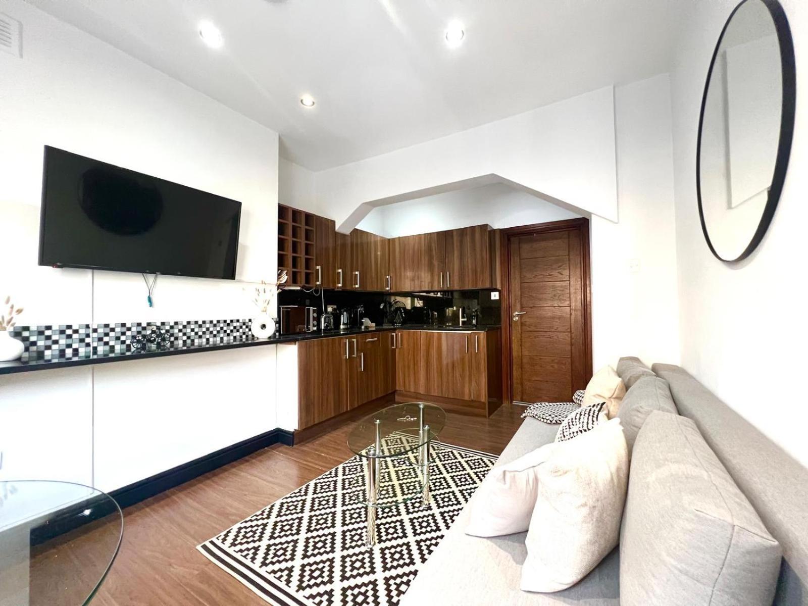 2 Bed Apartment- Camden Town Londres