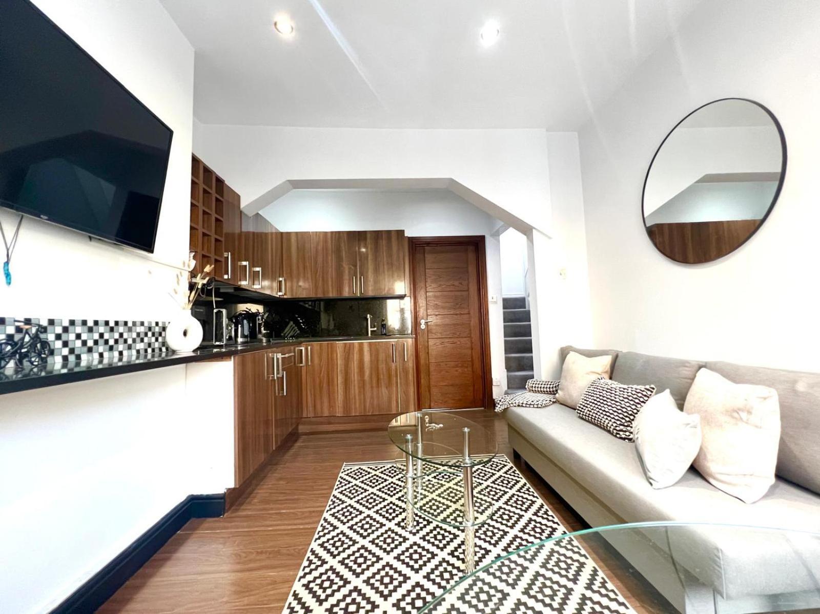 2 Bed Apartment- Camden Town