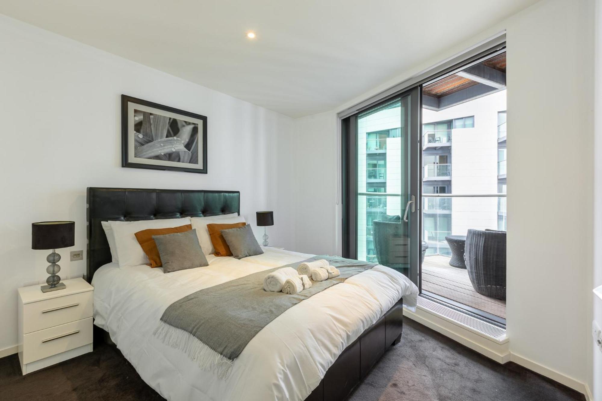 Luxury 1 Bedroom Canary Wharf Couples & Work-friendly Appartement Londres