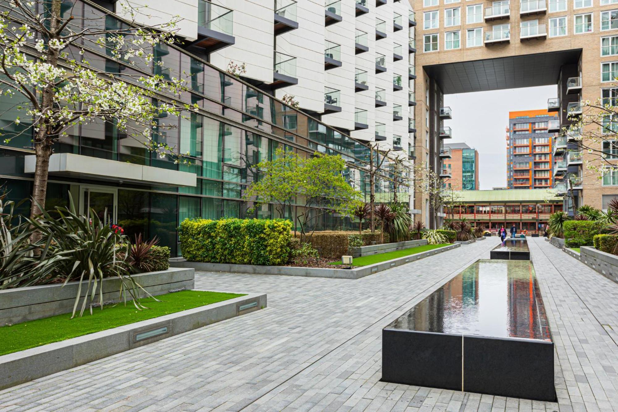Luxury 1 Bedroom Canary Wharf Couples & Work-friendly Appartement *