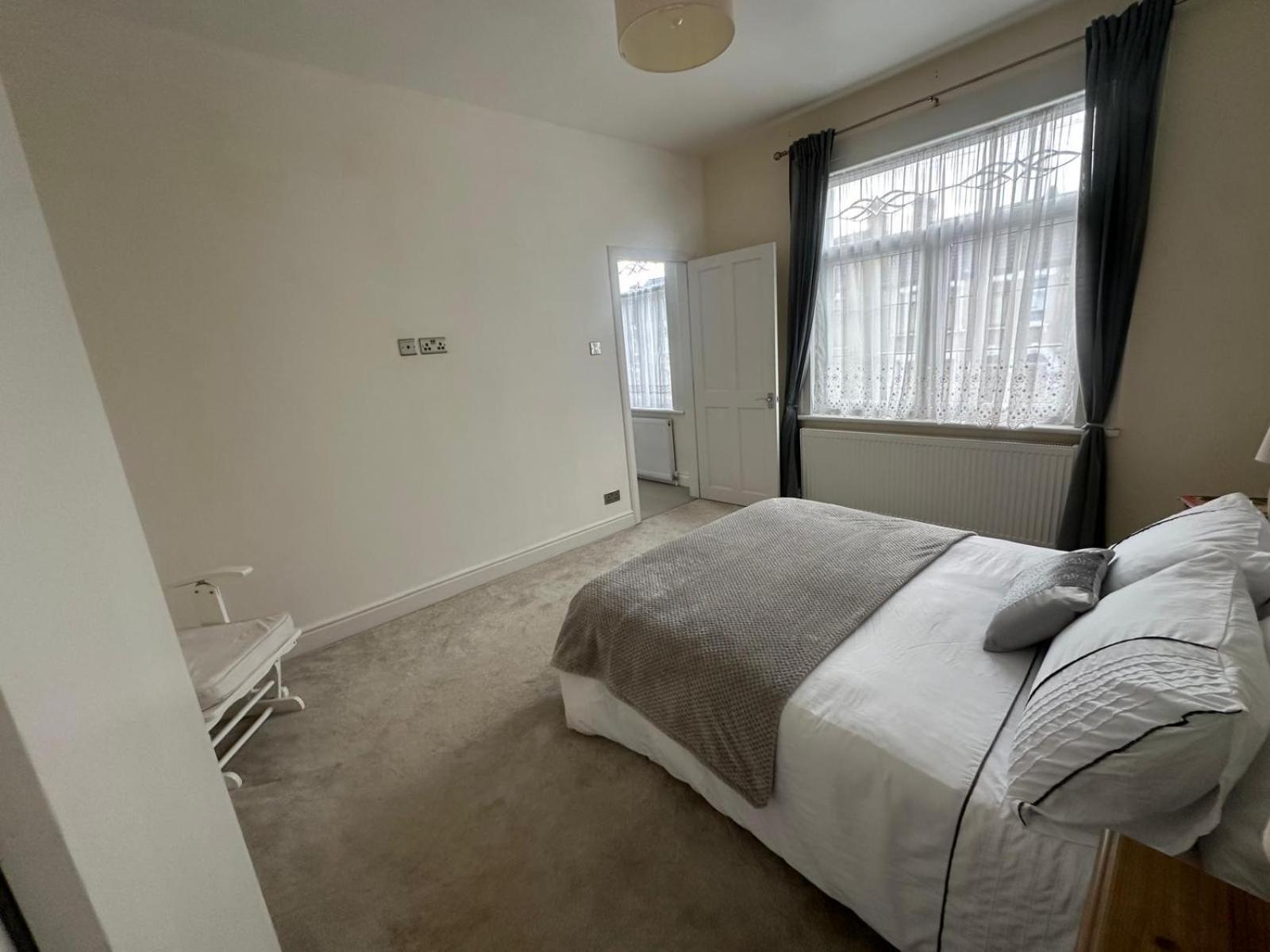Luxurious Living 4 Bedroom Hébergement de vacances *