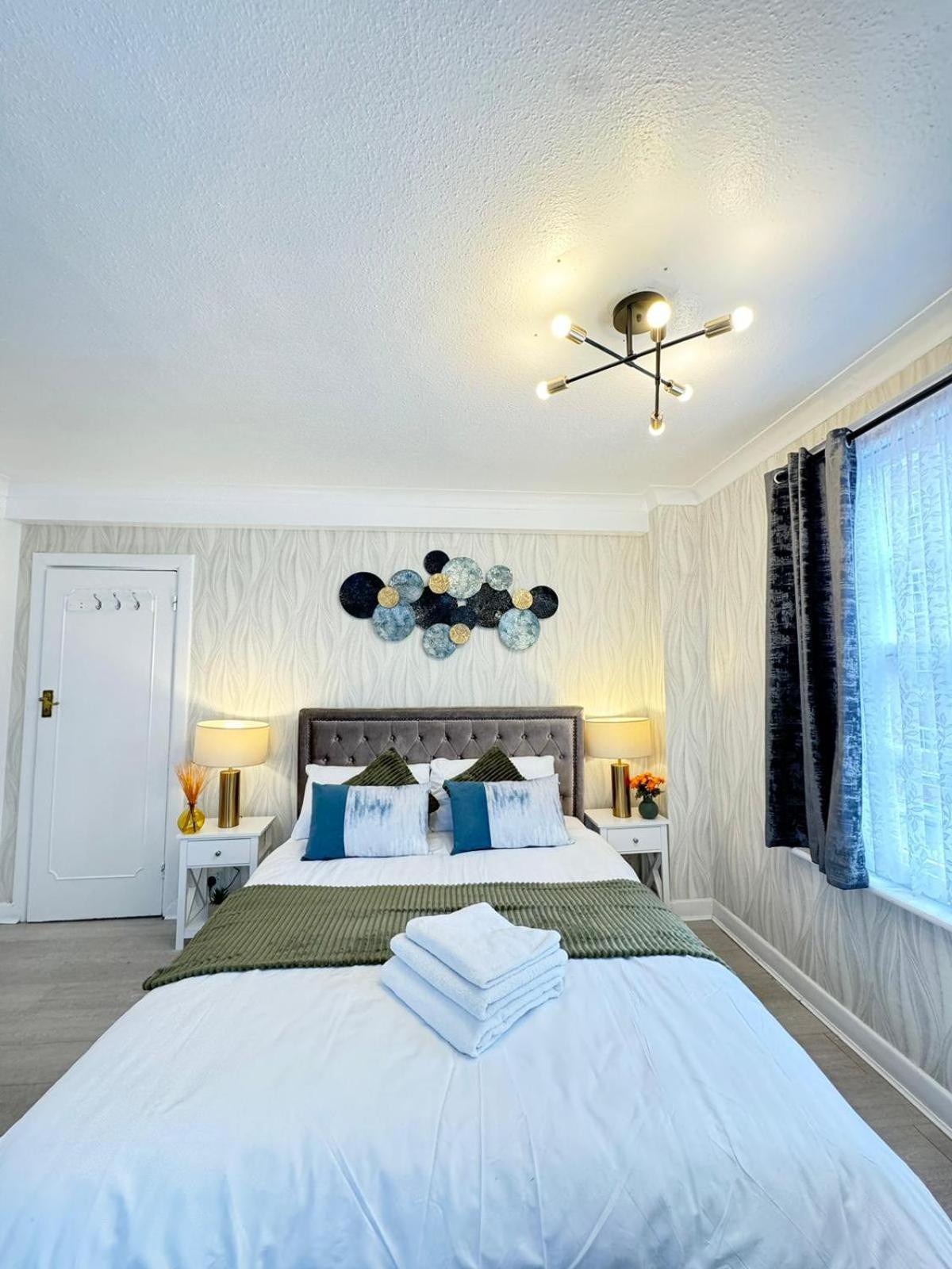 Affordable Near Oxford Street