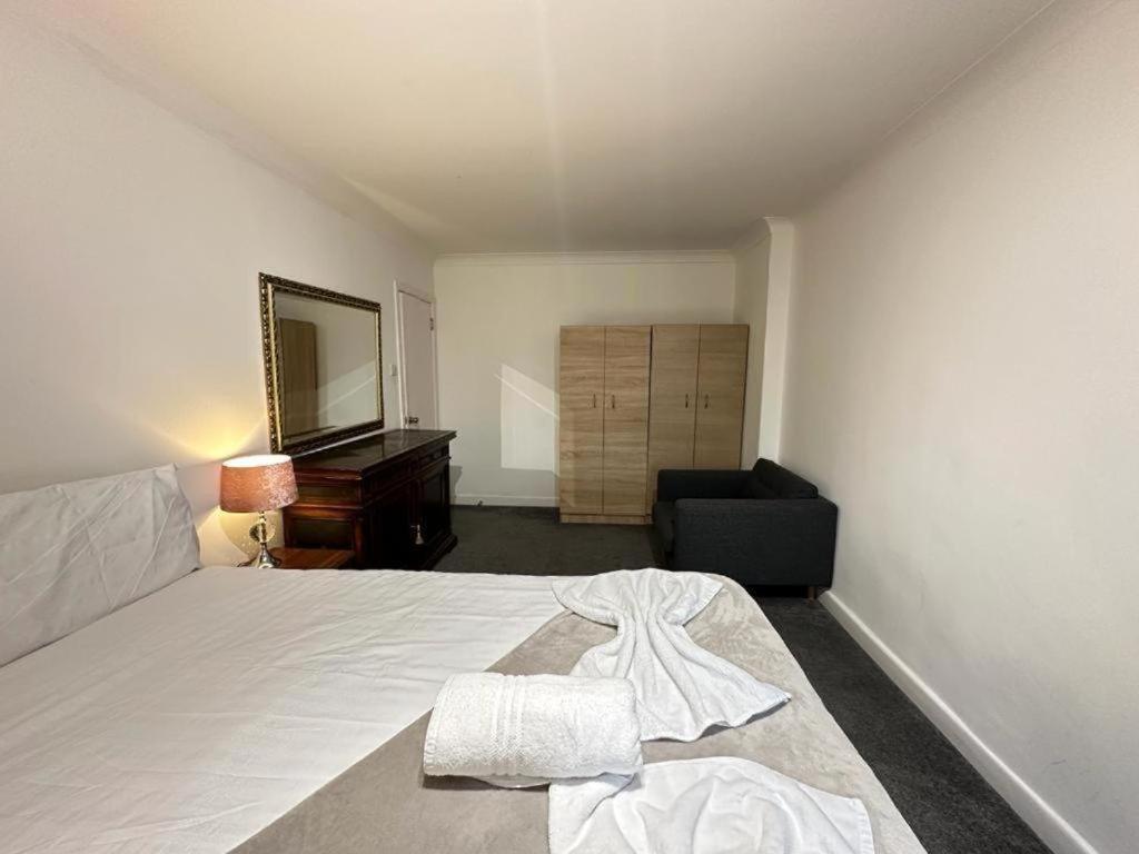 Cozzy Hyde Park On Edgware Road