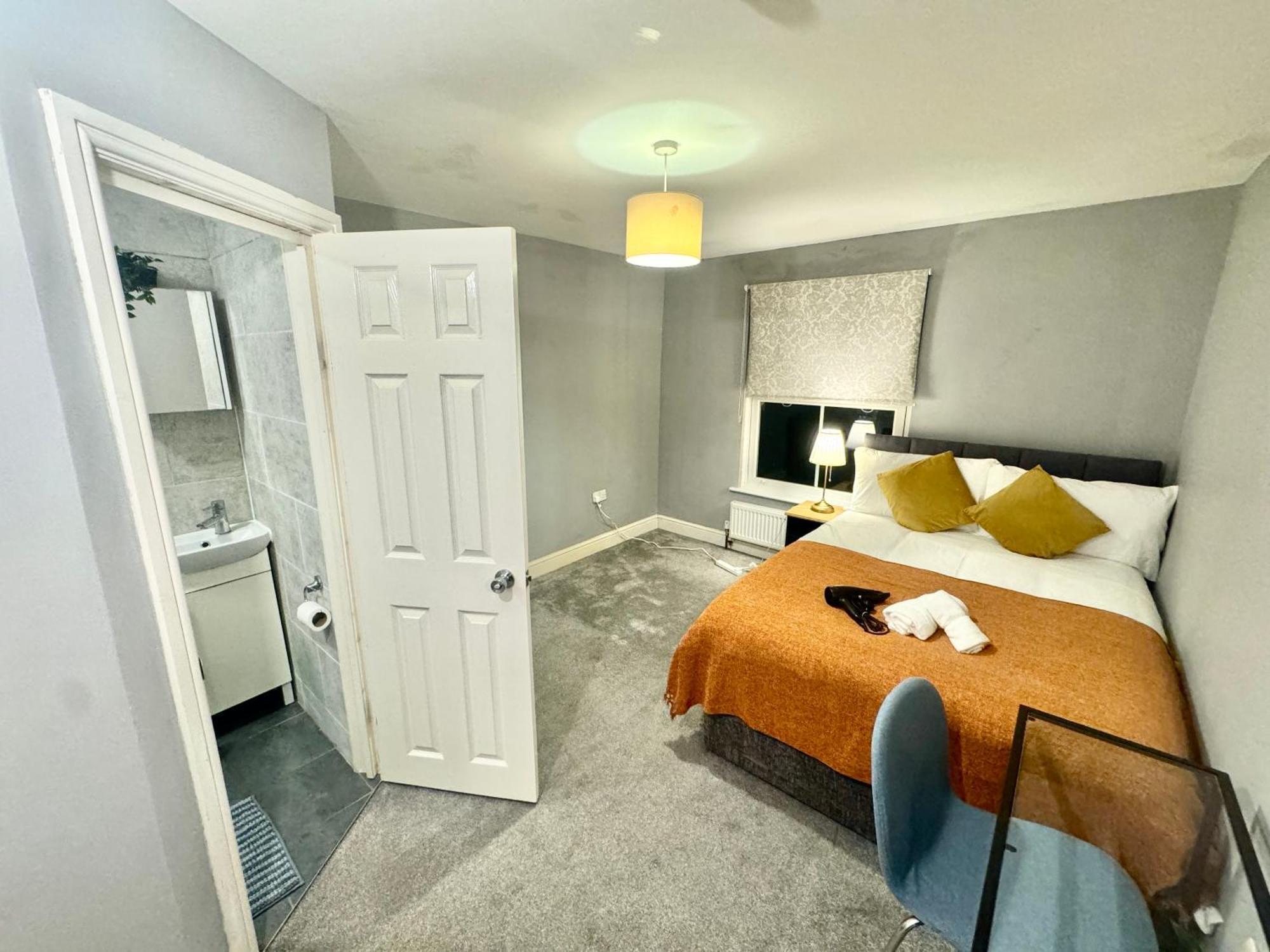 Modern En-suite By Finsbury Park Station 8 Mins To King's Cross By Tube Séjour chez l'habitant