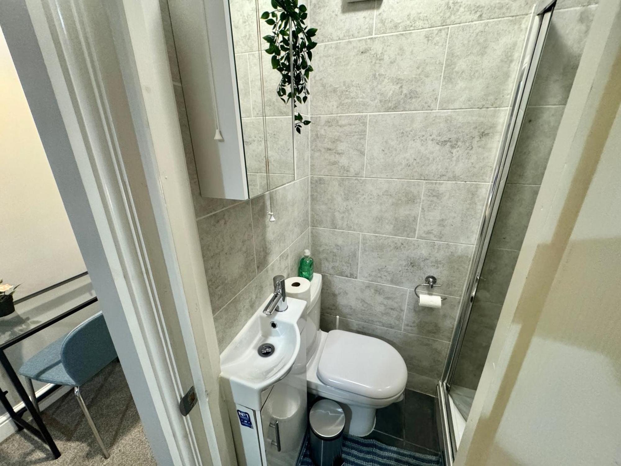 Modern En-suite By Finsbury Park Station 8 Mins To King's Cross By Tube Séjour chez l'habitant Londres