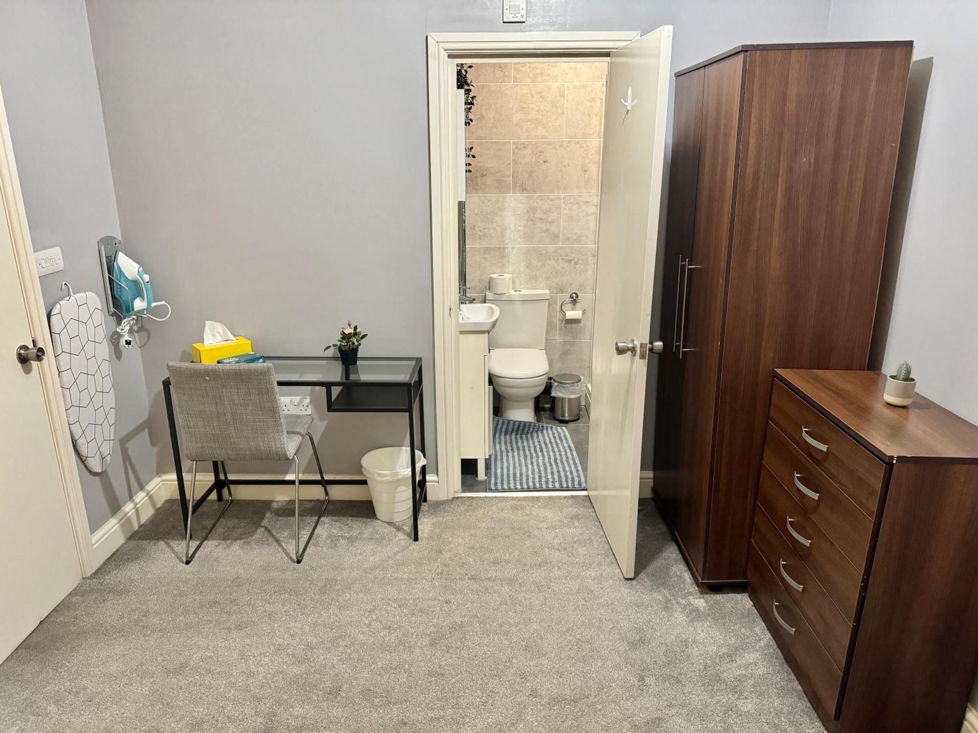 Modern En-suite By Finsbury Park Station 8 Mins To King's Cross By Tube Séjour chez l'habitant *
