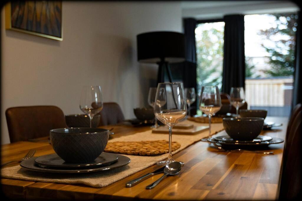 3-bed, 2-bath Wembley With Free Parking Apartamento Londres