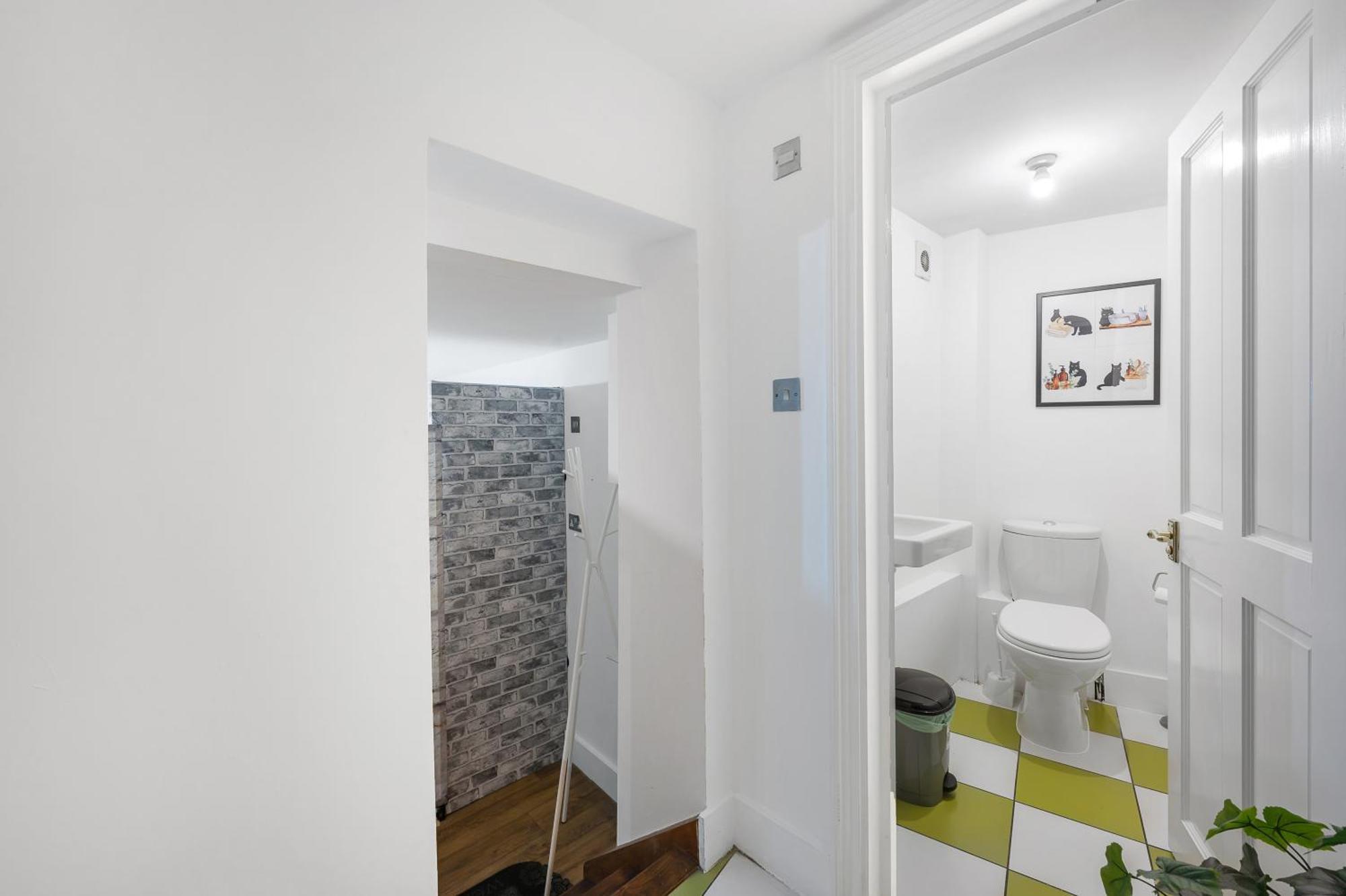 Flat Offers Superb Transport Connections Appartement
