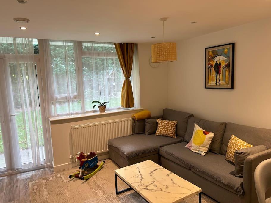 Appartement The Heart Of Charlton The Village