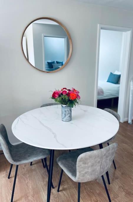 Ivy Two Bedroom & Garden In Temple Fortune *