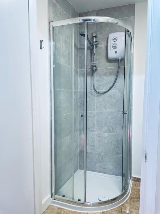 Apartamento Ivy Two Bedroom & Garden In Temple Fortune Londres