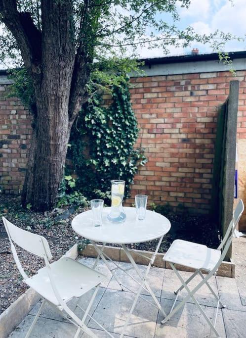 Ivy Two Bedroom & Garden In Temple Fortune Appartement *