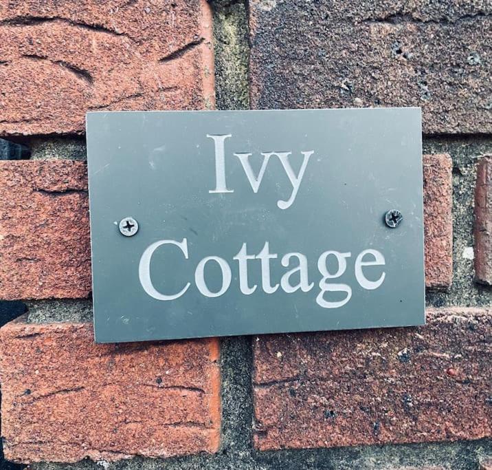 Ivy Two Bedroom & Garden In Temple Fortune Appartement