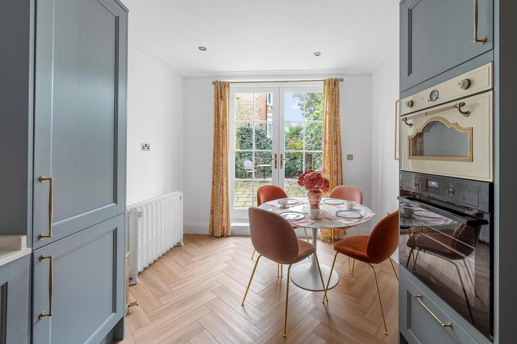 Hébergement de vacances Blossom House New 3bed House In Barons Court