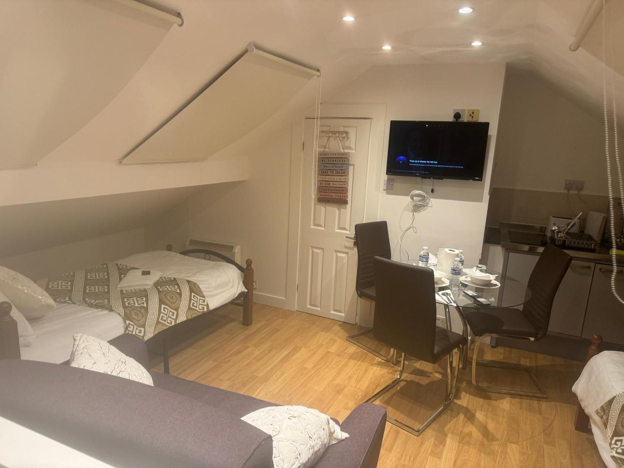 Flat Close To * Londres