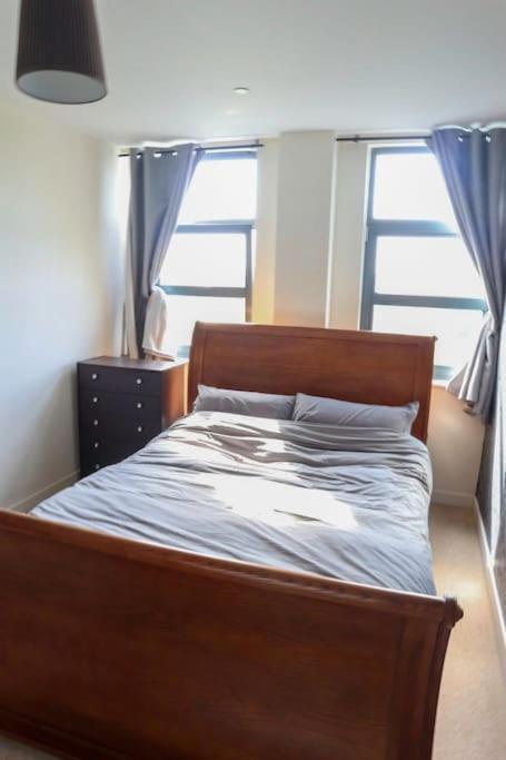 3 Bed Flat With A View Appartement *