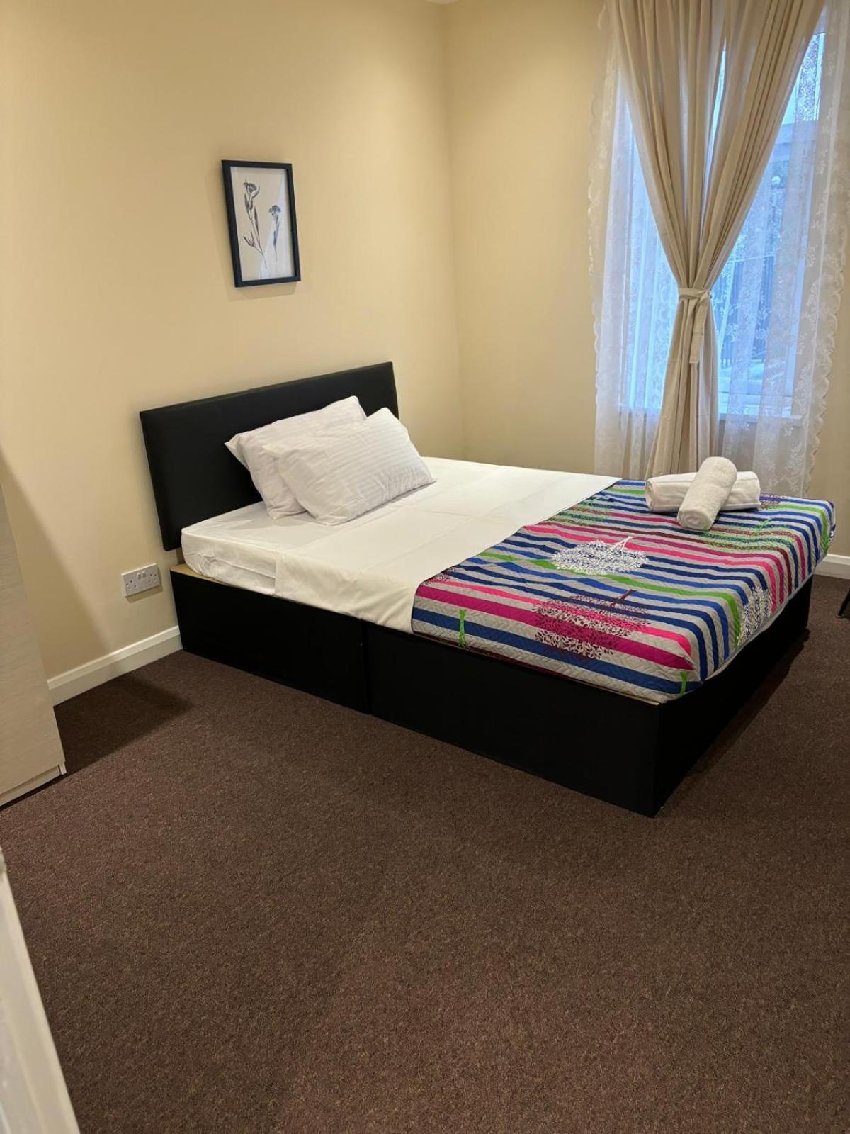 Dbn Three Apartment London