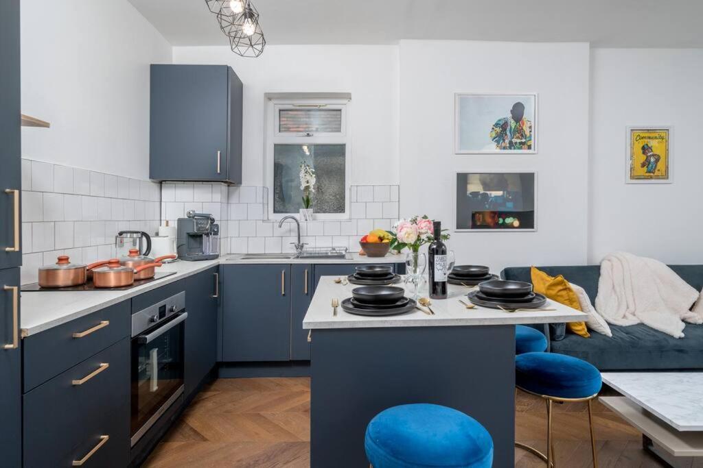 Beautiful Luxe 3 Bedroom With 4 Beds Appartement *
