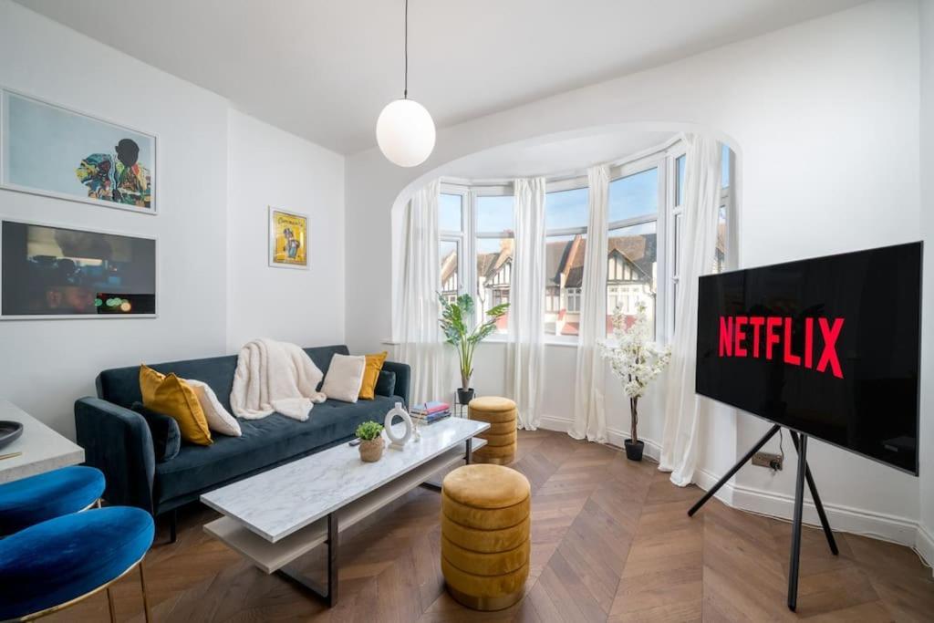 Beautiful Luxe 3 Bedroom With 4 Beds Appartement