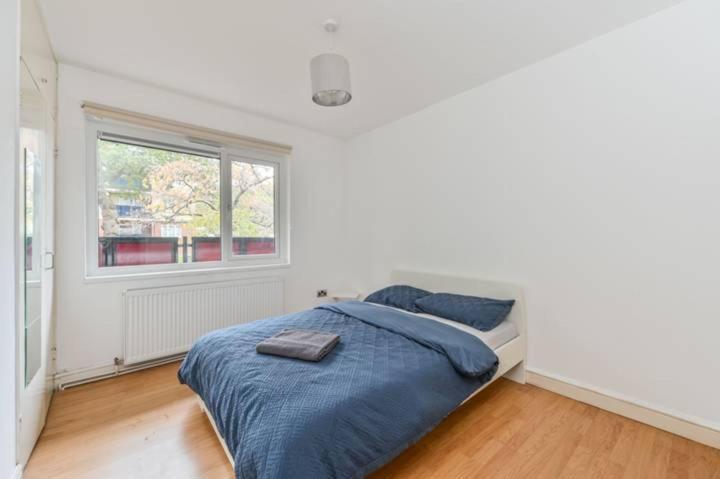 3 Bedrooms Flat Crystal Palace