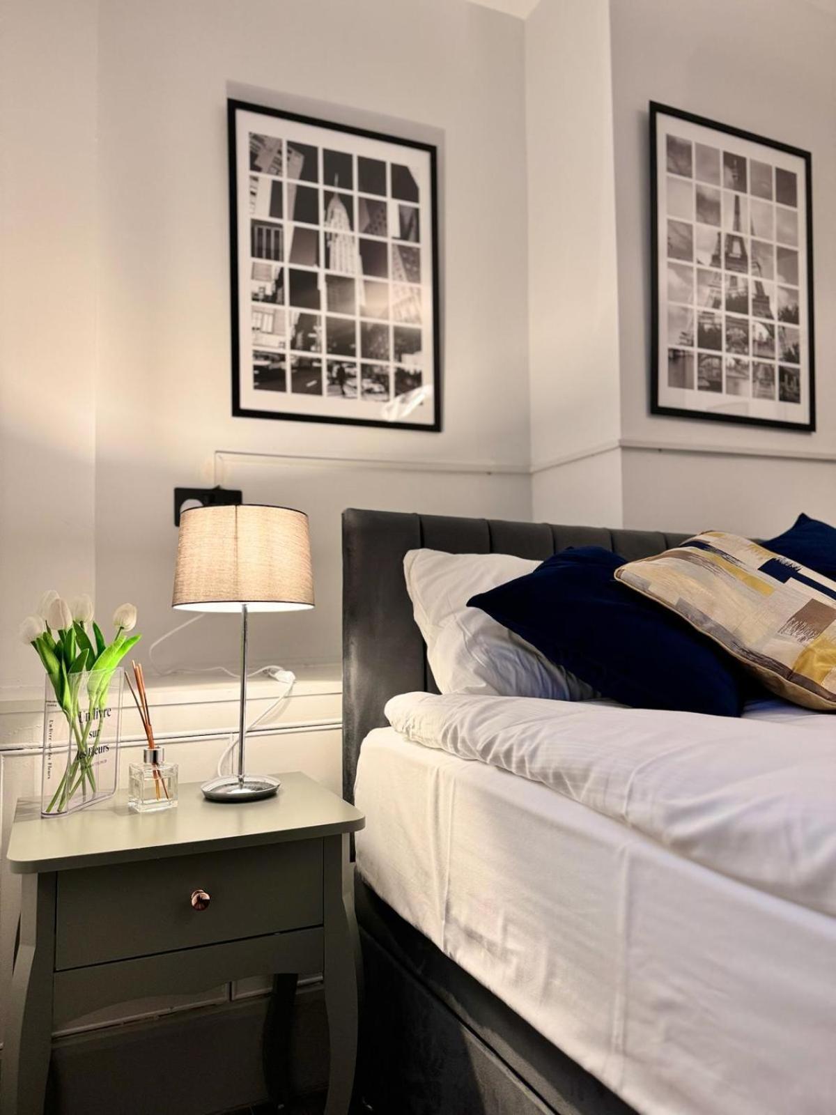 Camden Luxury Flats And En-suit * Londen