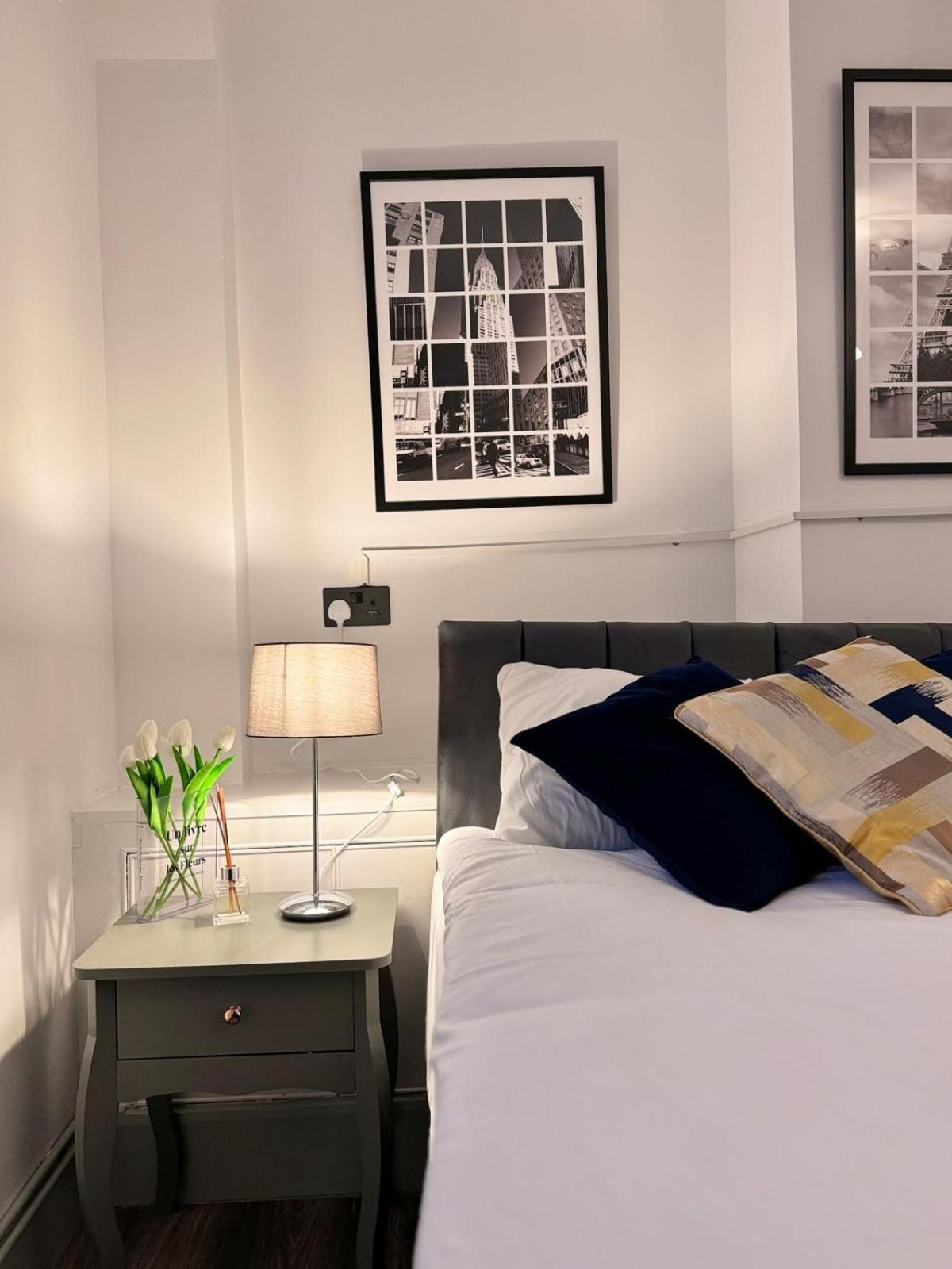 Camden Luxury Flats And En-suit * Londen