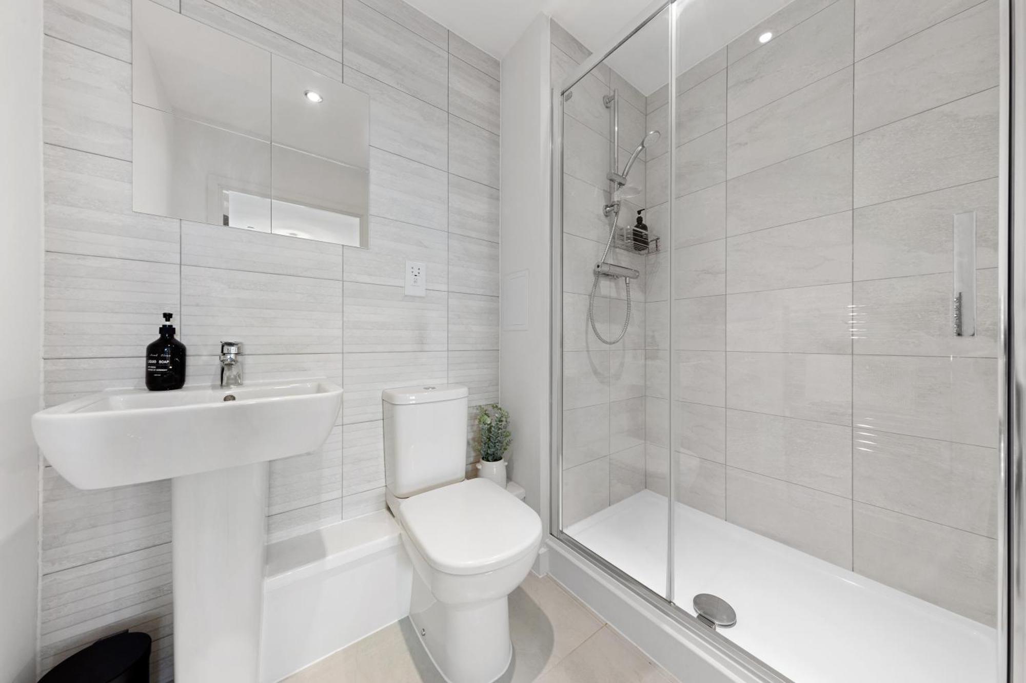 Luxury 3 Bed With Balcony Apartamento *